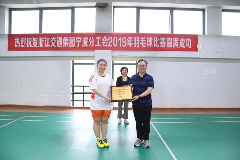 六一羽毛球比赛 (1)_副本.jpg