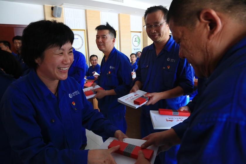 1564724378446917.jpg 主题教育党日活动3.jpg