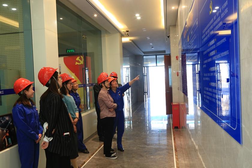 1572318478443489.jpg 党委工作部副部长江盈一行 (1)_副本.jpg