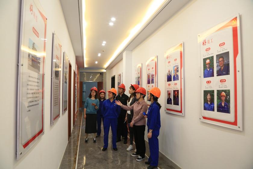 1572318492867058.jpg 党委工作部副部长江盈一行 (2)_副本.jpg